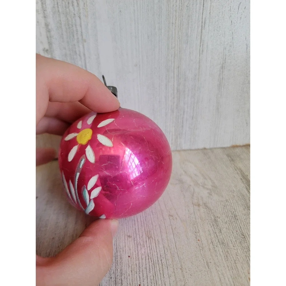 Vintage reflective indent pink daisy flower glass ball ornament Xmas unique